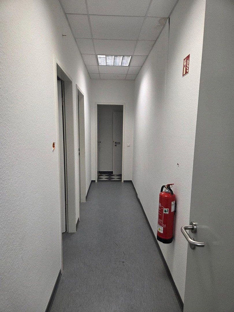 Prenájom kancelárie 172 m², Lloydstraße 31, Bremerhaven, Brémy Prenájom kancelárie 172 m², Lloydstraße 31, Bremerhaven, Brémy