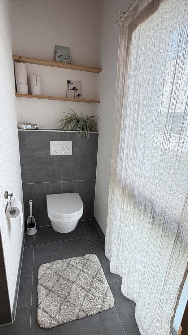 Predaj domu 147 m², pozemok 245 m², Waiblingen, Bádensko-Wurttembersko Predaj domu 147 m², pozemok 245 m², Waiblingen, Bádensko-Wurttembersko