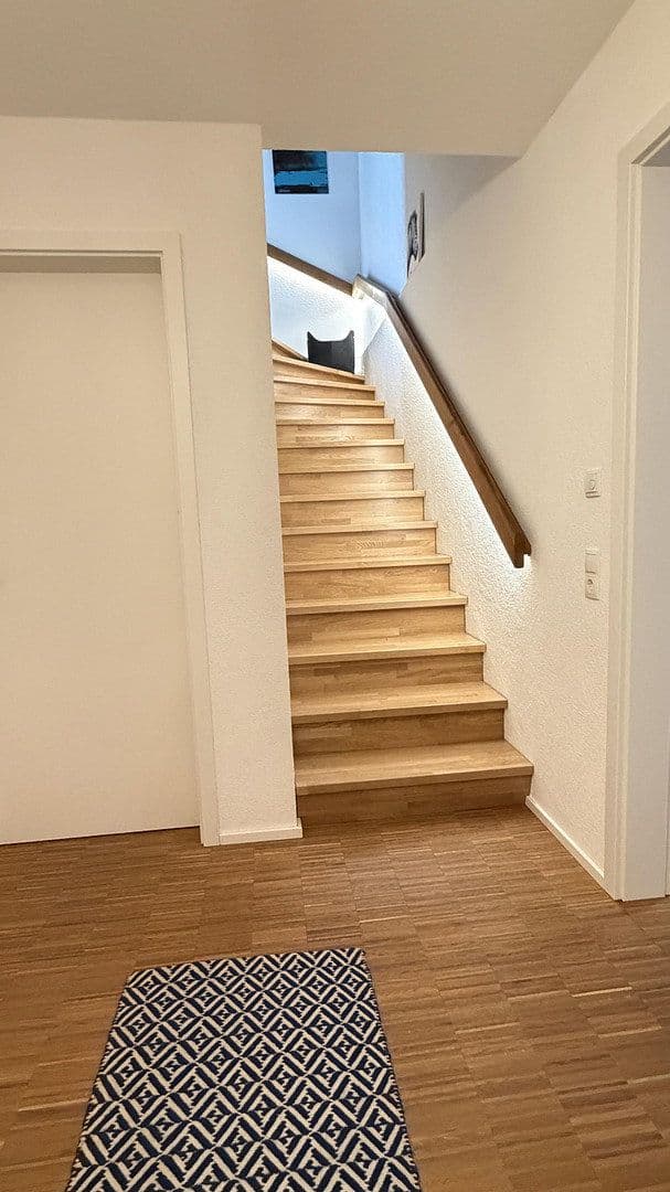 Predaj domu 147 m², pozemok 245 m², Waiblingen, Bádensko-Wurttembersko Predaj domu 147 m², pozemok 245 m², Waiblingen, Bádensko-Wurttembersko