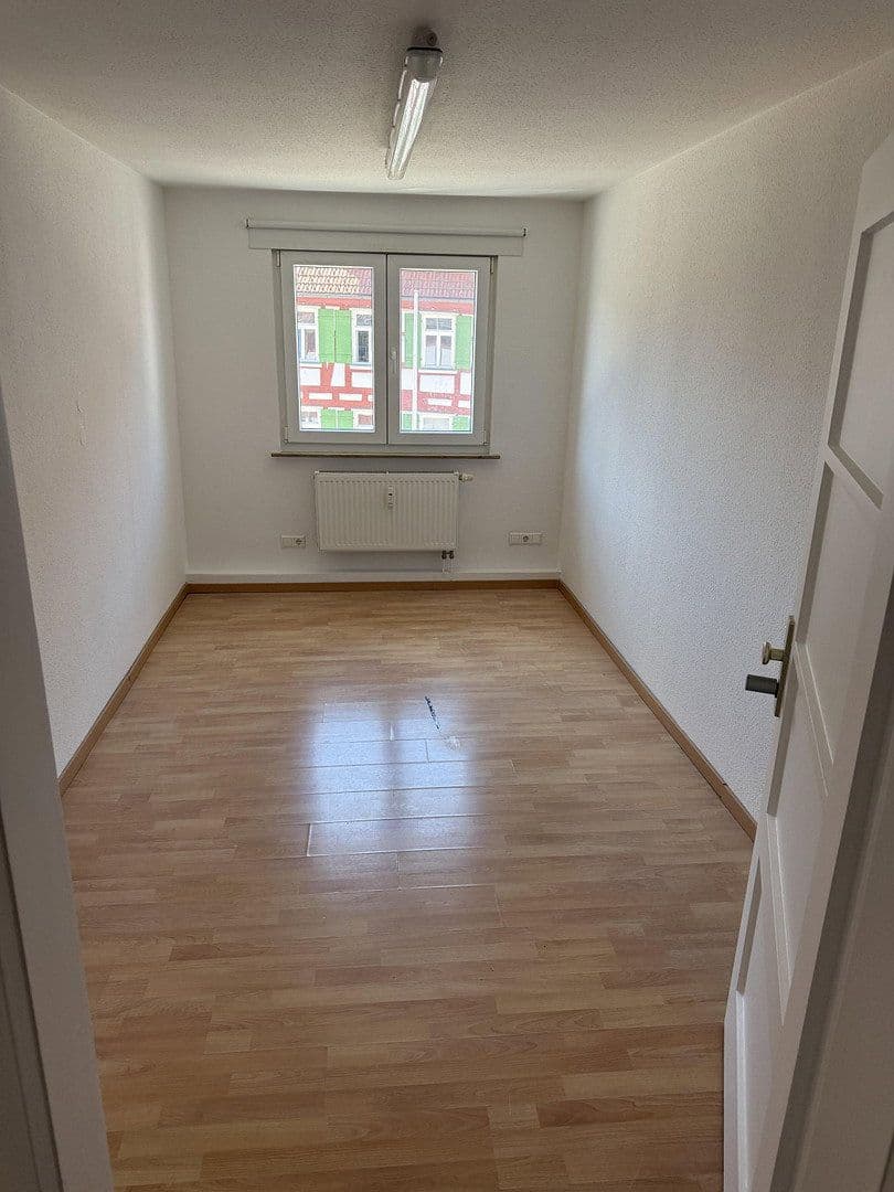 Predaj domu 326 m², pozemok 182 m², Schulstraße 2, St. Johann, Bádensko-Wurttembersko Predaj domu 326 m², pozemok 182 m², Schulstraße 2, St. Johann, Bádensko-Wurttembersko