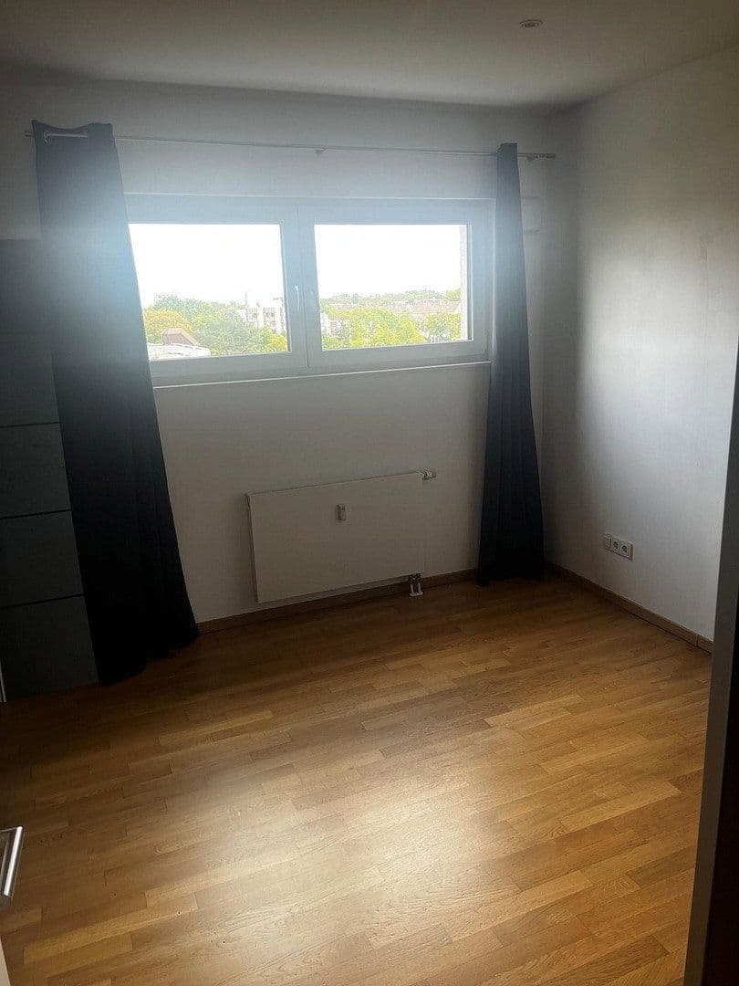 Prenájom bytu 2-izbový 61 m², Köln, Severné Porýnie - Westfálsko Prenájom bytu 2-izbový 61 m², Köln, Severné Porýnie - Westfálsko