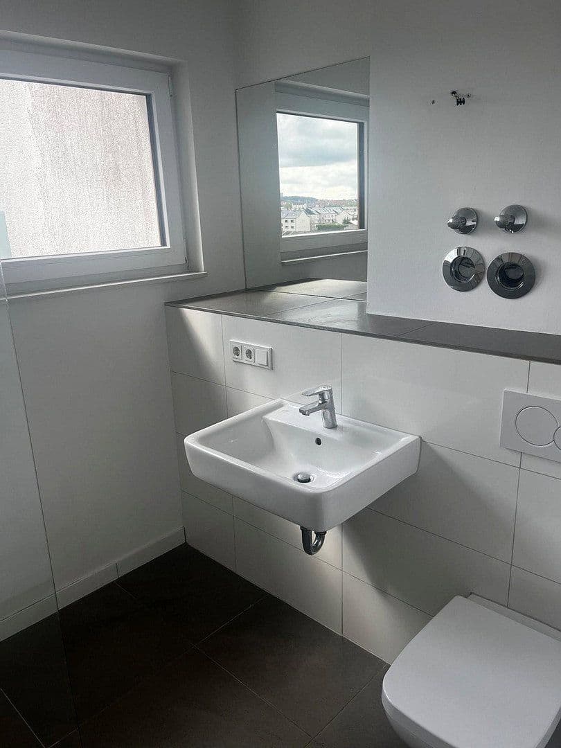 Prenájom bytu 2-izbový 61 m², Köln, Severné Porýnie - Westfálsko Prenájom bytu 2-izbový 61 m², Köln, Severné Porýnie - Westfálsko