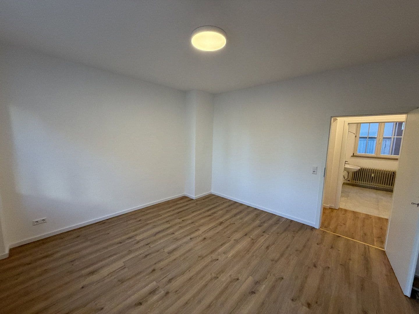 Prenájom bytu 3-izbový 84 m², Hauptstraße 4, Ilshofen, Bádensko-Wurttembersko Prenájom bytu 3-izbový 84 m², Hauptstraße 4, Ilshofen, Bádensko-Wurttembersko