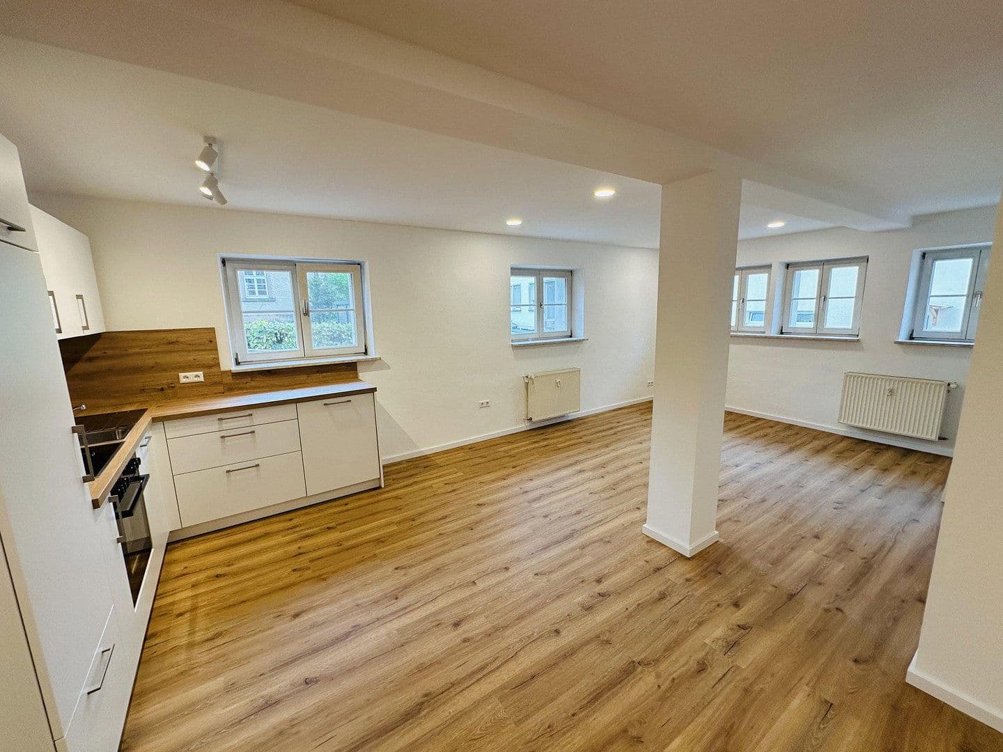 Prenájom bytu 2-izbový 65 m², Ilshofen, Bádensko-Wurttembersko Prenájom bytu 2-izbový 65 m², Ilshofen, Bádensko-Wurttembersko