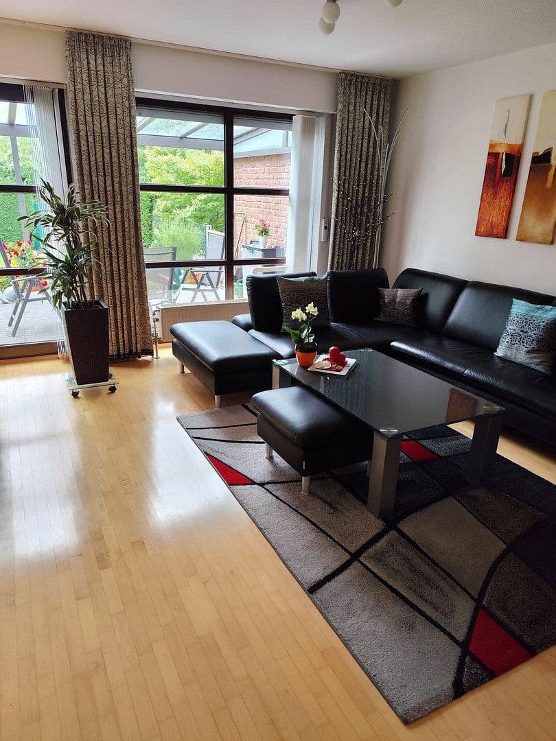 Predaj domu 155 m², pozemok 348 m², Willich, Severné Porýnie - Westfálsko Predaj domu 155 m², pozemok 348 m², Willich, Severné Porýnie - Westfálsko