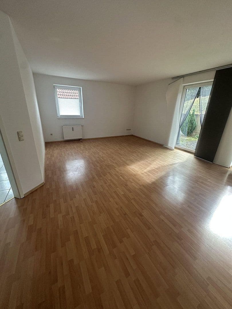 Prenájom bytu 3-izbový 88 m², Dahlem, Severné Porýnie - Westfálsko Prenájom bytu 3-izbový 88 m², Dahlem, Severné Porýnie - Westfálsko