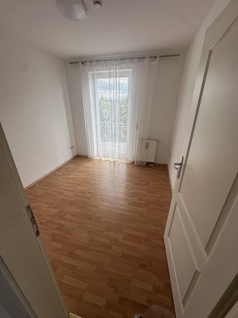 Prenájom bytu 3-izbový 88 m², Dahlem, Severné Porýnie - Westfálsko Prenájom bytu 3-izbový 88 m², Dahlem, Severné Porýnie - Westfálsko