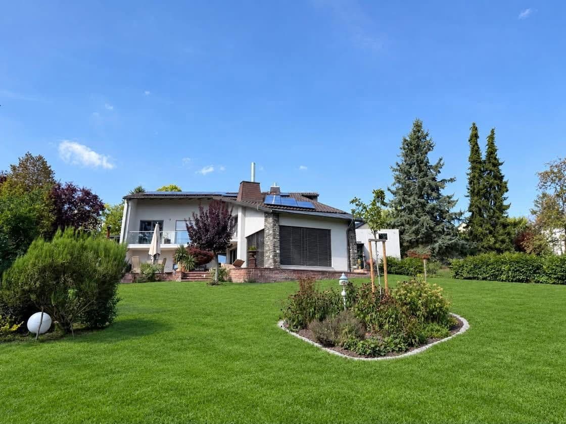 Predaj domu 205 m², pozemok 2.140 m², Hof, Bavorsko Predaj domu 205 m², pozemok 2.140 m², Hof, Bavorsko