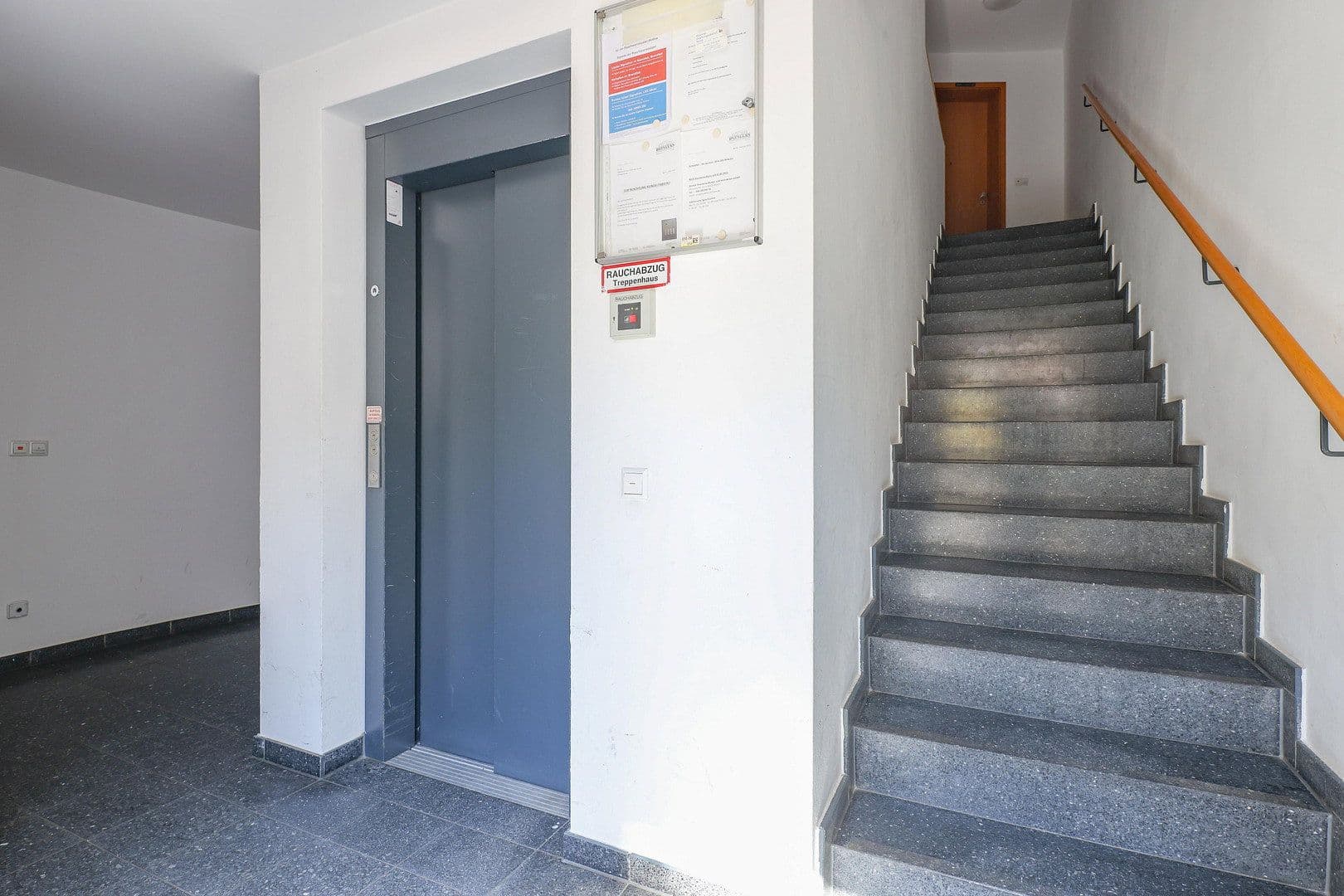 Predaj bytu 1-izbový 46 m², Dircksenstraße 44, Berlin, Berlín Predaj bytu 1-izbový 46 m², Dircksenstraße 44, Berlin, Berlín