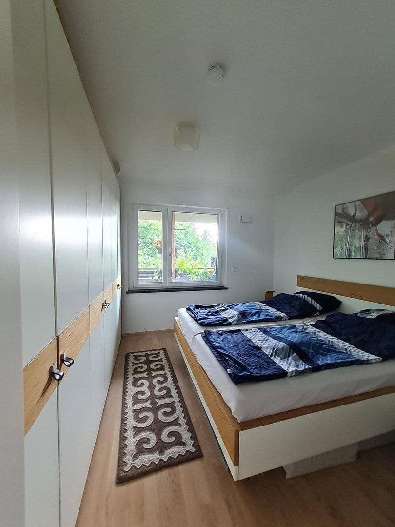 Prenájom bytu 4-izbový 97 m², Colmdorfstr.13, München, Bavorsko Prenájom bytu 4-izbový 97 m², Colmdorfstr.13, München, Bavorsko