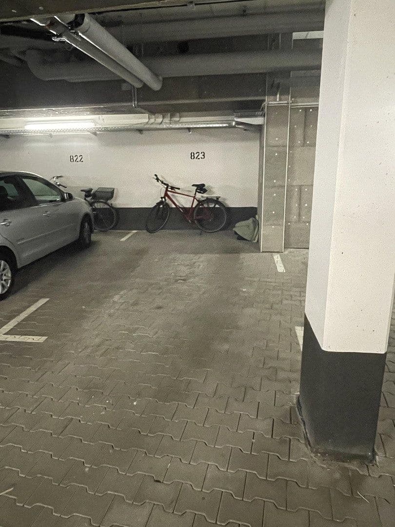 Prenájom bytu 4-izbový 97 m², Colmdorfstr.13, München, Bavorsko Prenájom bytu 4-izbový 97 m², Colmdorfstr.13, München, Bavorsko