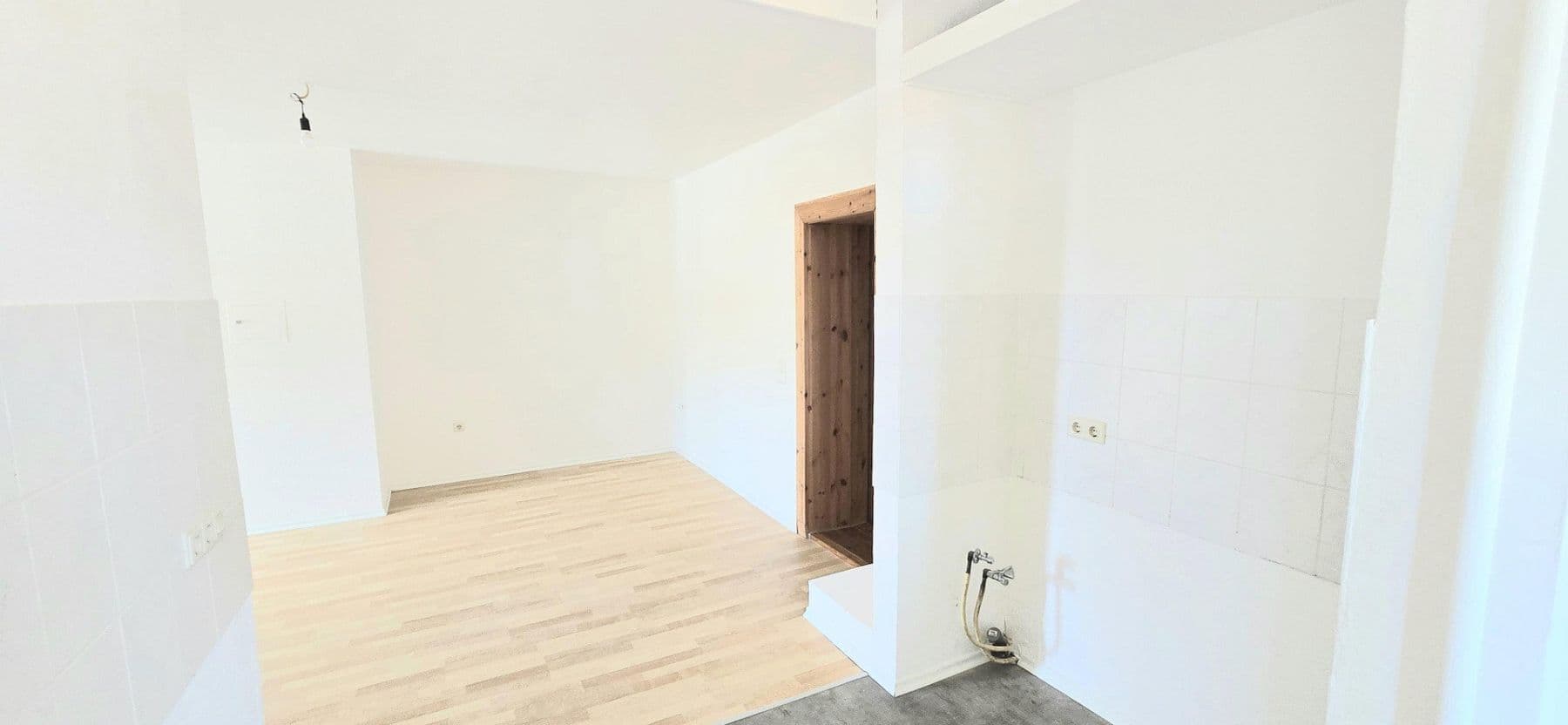 Prenájom bytu 2-izbový 53 m², Dedelstorf, Dolné Sasko Prenájom bytu 2-izbový 53 m², Dedelstorf, Dolné Sasko