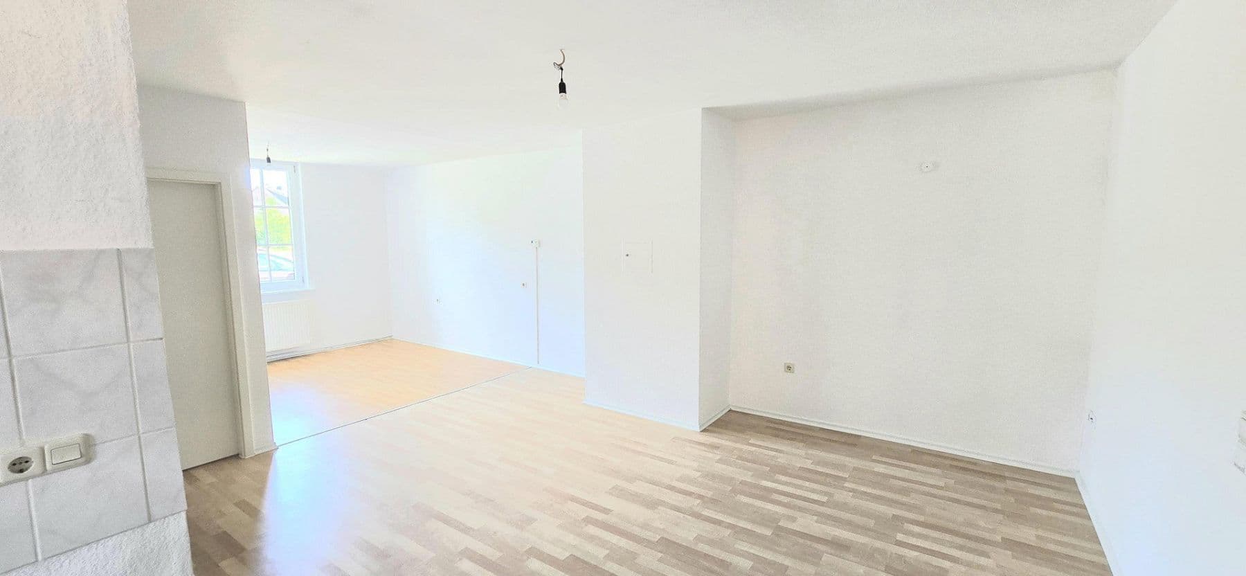 Prenájom bytu 2-izbový 53 m², Dedelstorf, Dolné Sasko Prenájom bytu 2-izbový 53 m², Dedelstorf, Dolné Sasko