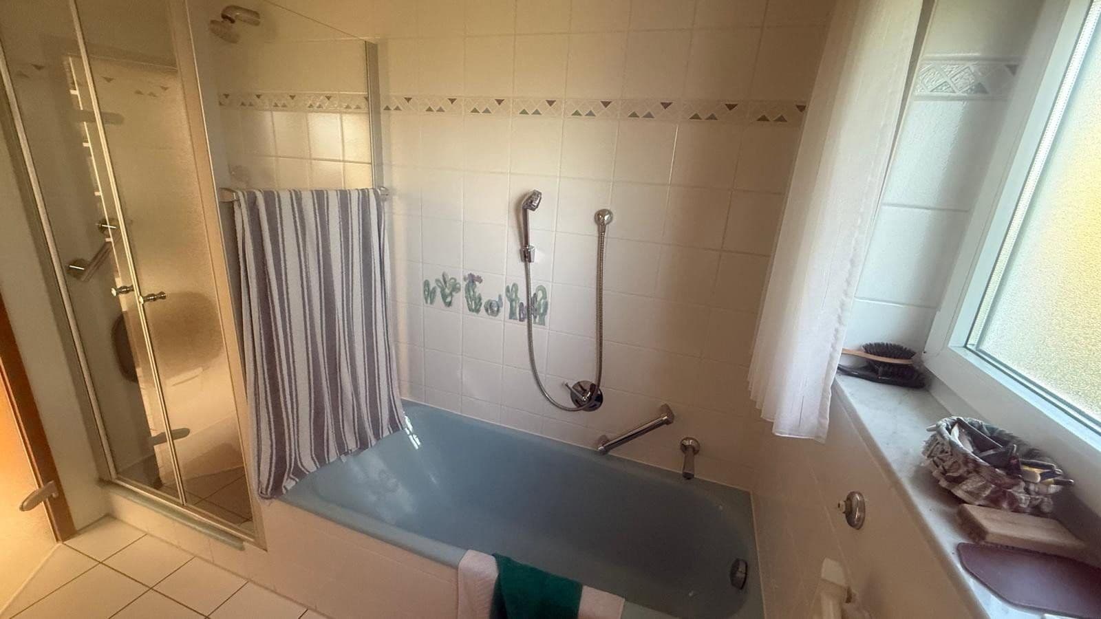 Prenájom domu 150 m², pozemok 4.000 m², Heilbronn, Bádensko-Wurttembersko Prenájom domu 150 m², pozemok 4.000 m², Heilbronn, Bádensko-Wurttembersko