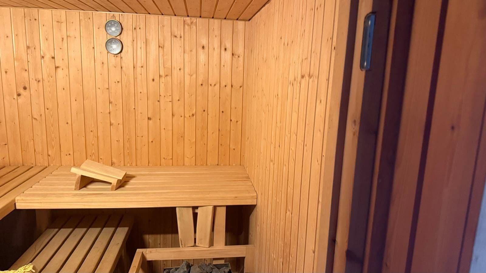 Prenájom domu 150 m², pozemok 4.000 m², Heilbronn, Bádensko-Wurttembersko Prenájom domu 150 m², pozemok 4.000 m², Heilbronn, Bádensko-Wurttembersko
