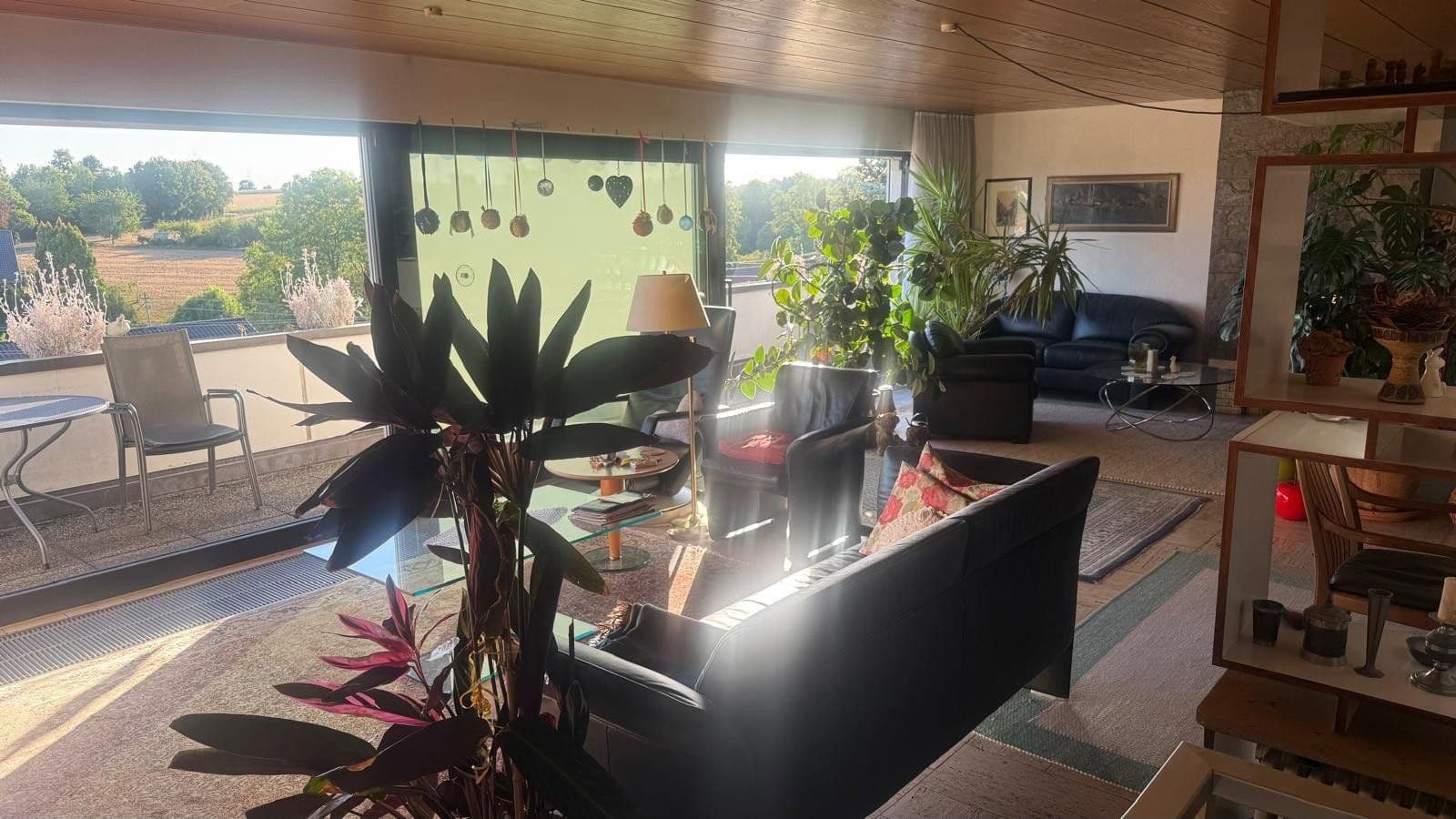 Prenájom domu 150 m², pozemok 4.000 m², Heilbronn, Bádensko-Wurttembersko Prenájom domu 150 m², pozemok 4.000 m², Heilbronn, Bádensko-Wurttembersko