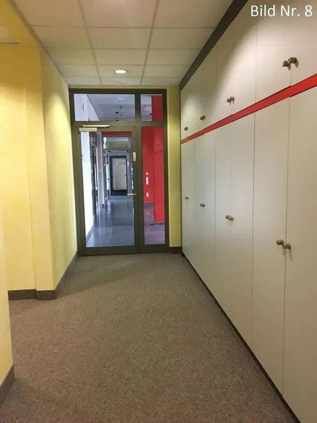 Prenájom kancelárie 230 m², Mergelfeld 11, Lehrte, Dolné Sasko Prenájom kancelárie 230 m², Mergelfeld 11, Lehrte, Dolné Sasko