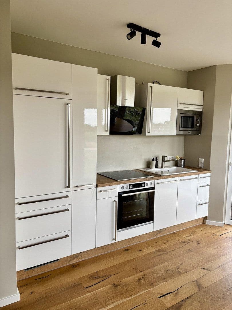 Prenájom bytu 2-izbový 55 m², Stade, Dolné Sasko Prenájom bytu 2-izbový 55 m², Stade, Dolné Sasko