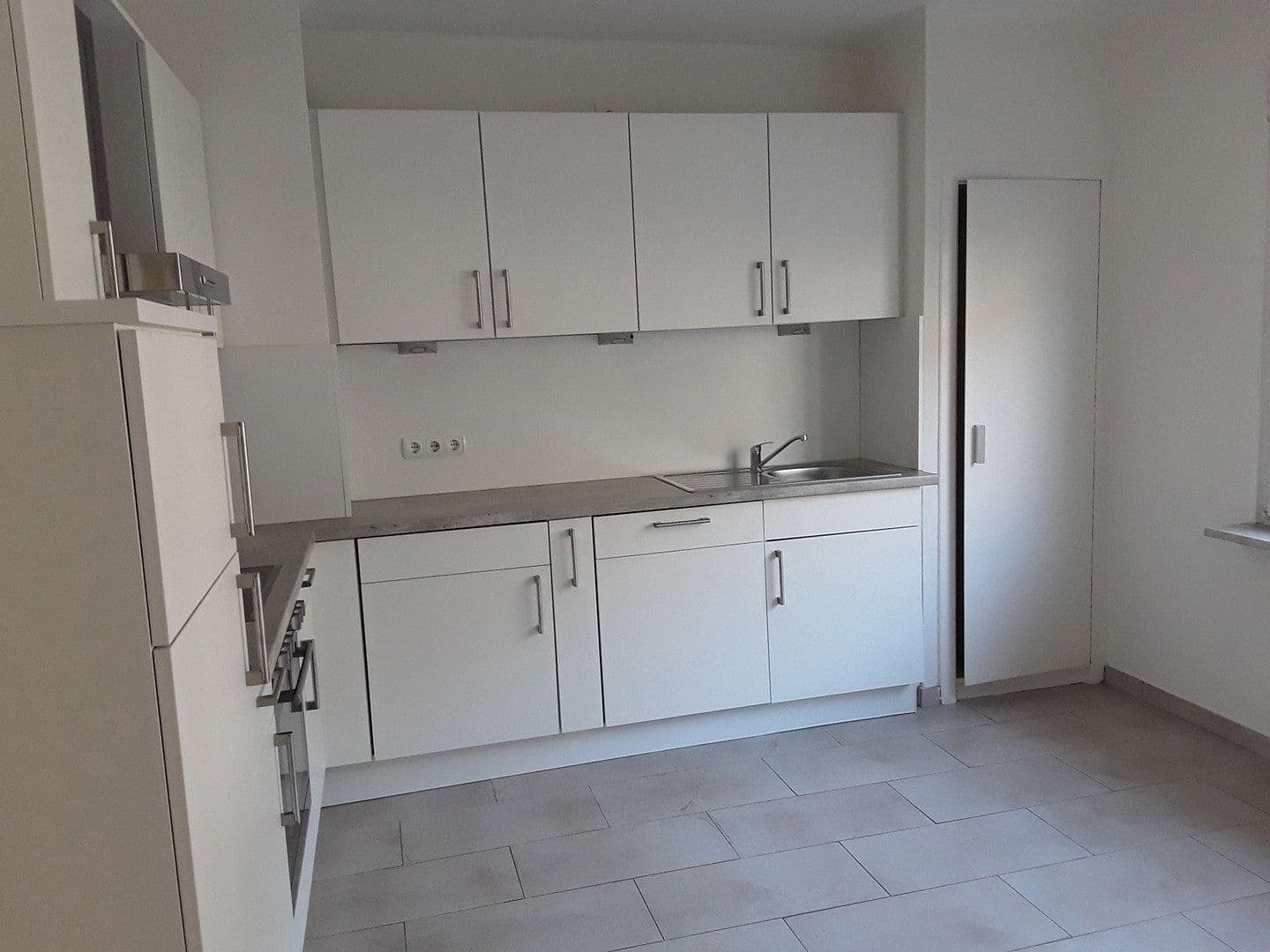 Prenájom bytu 2-izbový 57 m², Grabenstr. 115, Duisburg, Severné Porýnie - Westfálsko Prenájom bytu 2-izbový 57 m², Grabenstr. 115, Duisburg, Severné Porýnie - Westfálsko