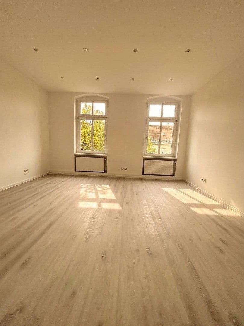 Prenájom bytu 5-izbový 127 m², Hans-Heinen_Straße 45, Dessau-Roßlau, Sasko-Anhaltsko Prenájom bytu 5-izbový 127 m², Hans-Heinen_Straße 45, Dessau-Roßlau, Sasko-Anhaltsko