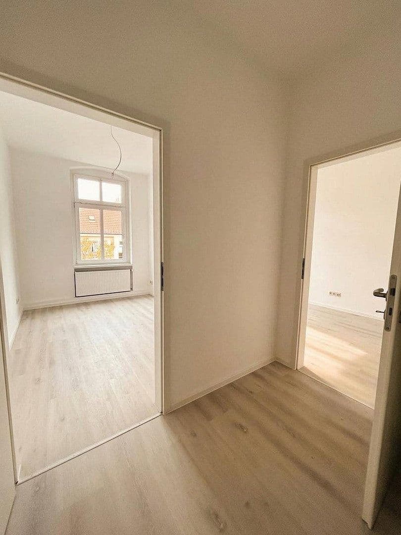 Prenájom bytu 5-izbový 127 m², Hans-Heinen_Straße 45, Dessau-Roßlau, Sasko-Anhaltsko Prenájom bytu 5-izbový 127 m², Hans-Heinen_Straße 45, Dessau-Roßlau, Sasko-Anhaltsko