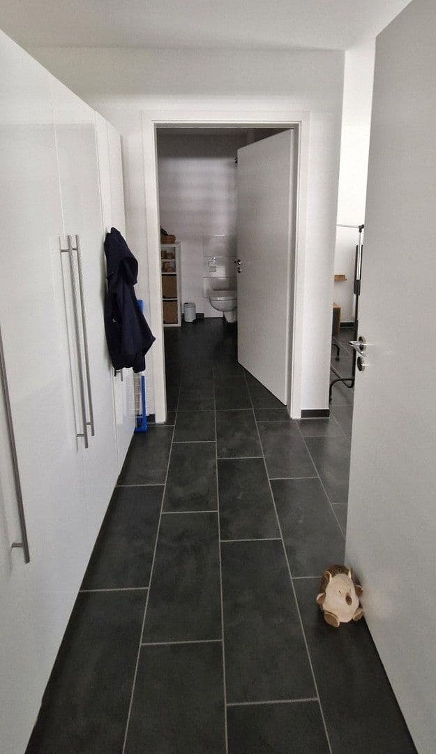 Prenájom bytu 4-izbový 103 m², Am Schloßberg 8a, Fischbachtal, Hesensko Prenájom bytu 4-izbový 103 m², Am Schloßberg 8a, Fischbachtal, Hesensko