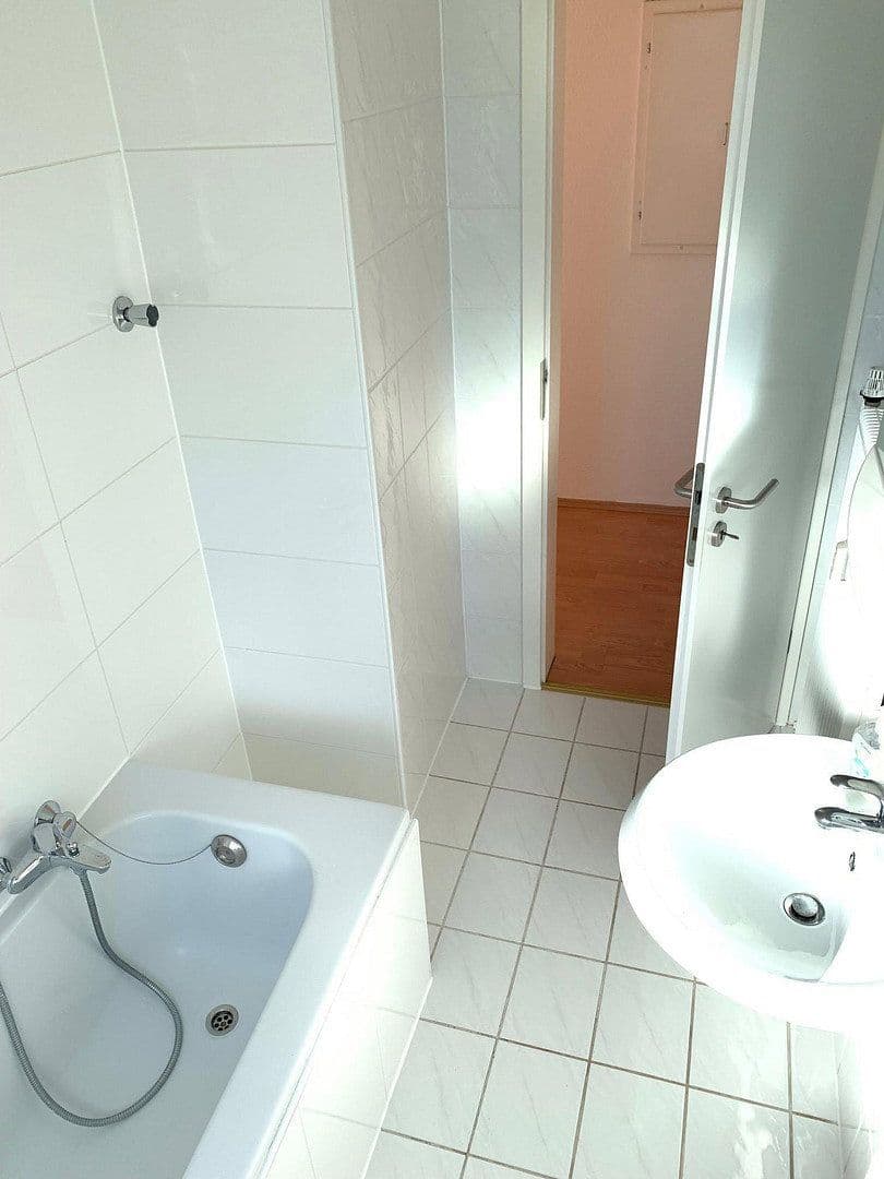 Prenájom bytu 2-izbový 46 m², Dortmund, Severné Porýnie - Westfálsko Prenájom bytu 2-izbový 46 m², Dortmund, Severné Porýnie - Westfálsko