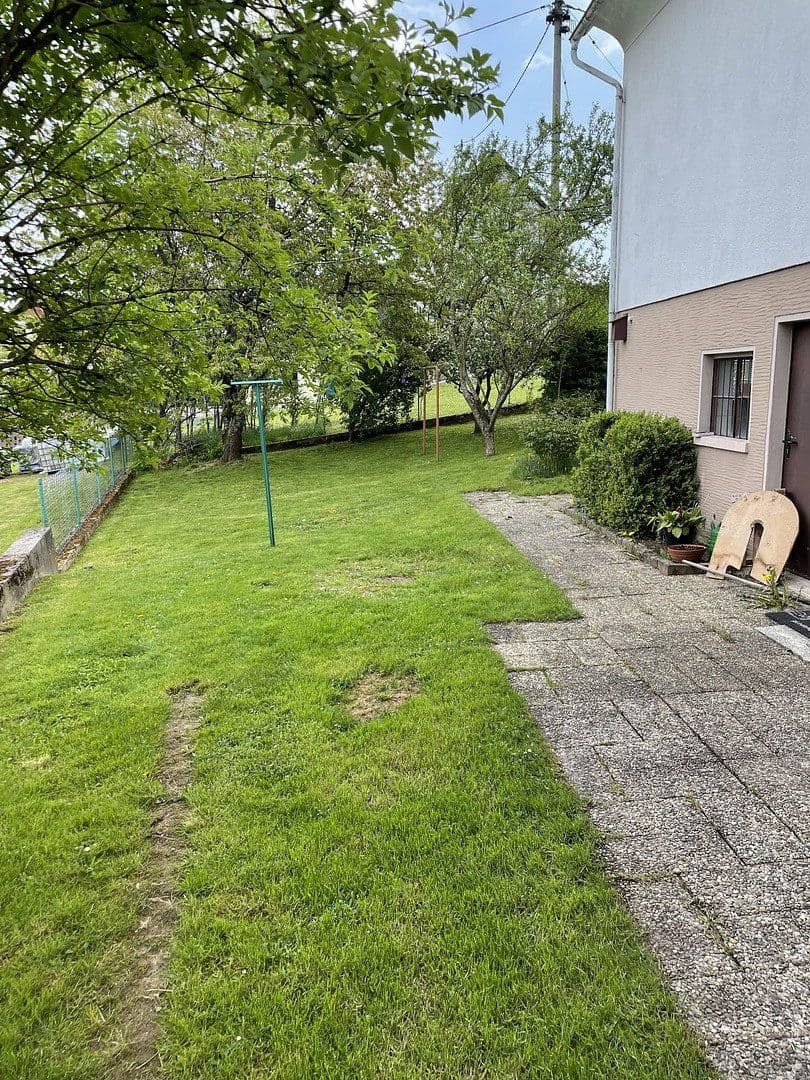 Prenájom bytu 3-izbový 85 m², Haigerseelbacher Str. 18, Haiger, Hesensko Prenájom bytu 3-izbový 85 m², Haigerseelbacher Str. 18, Haiger, Hesensko
