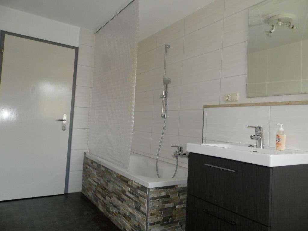 Predaj domu 285 m², pozemok 1.700 m², Langenneufnach, Bavorsko Predaj domu 285 m², pozemok 1.700 m², Langenneufnach, Bavorsko
