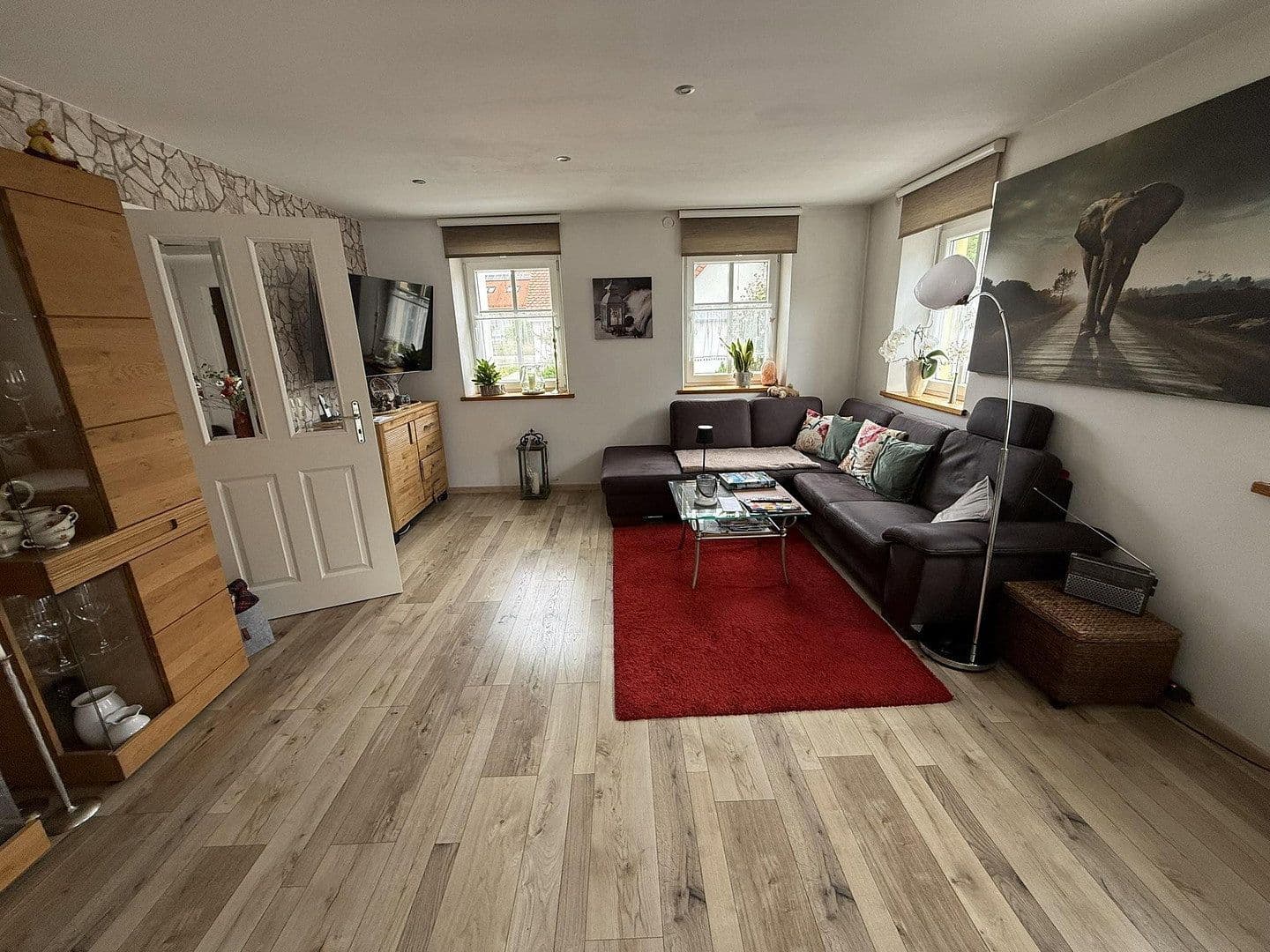 Predaj domu 285 m², pozemok 1.700 m², Langenneufnach, Bavorsko Predaj domu 285 m², pozemok 1.700 m², Langenneufnach, Bavorsko
