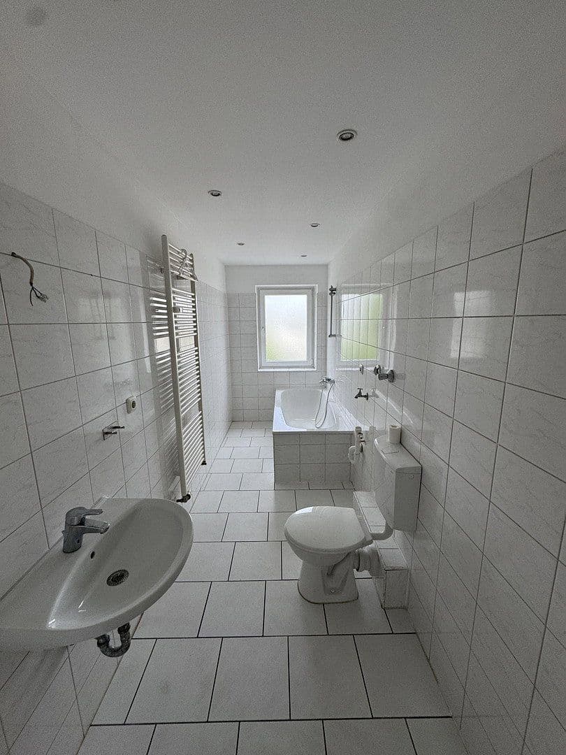 Prenájom bytu 2-izbový 64 m², Eschenstr. 129, Duisburg, Severné Porýnie - Westfálsko Prenájom bytu 2-izbový 64 m², Eschenstr. 129, Duisburg, Severné Porýnie - Westfálsko