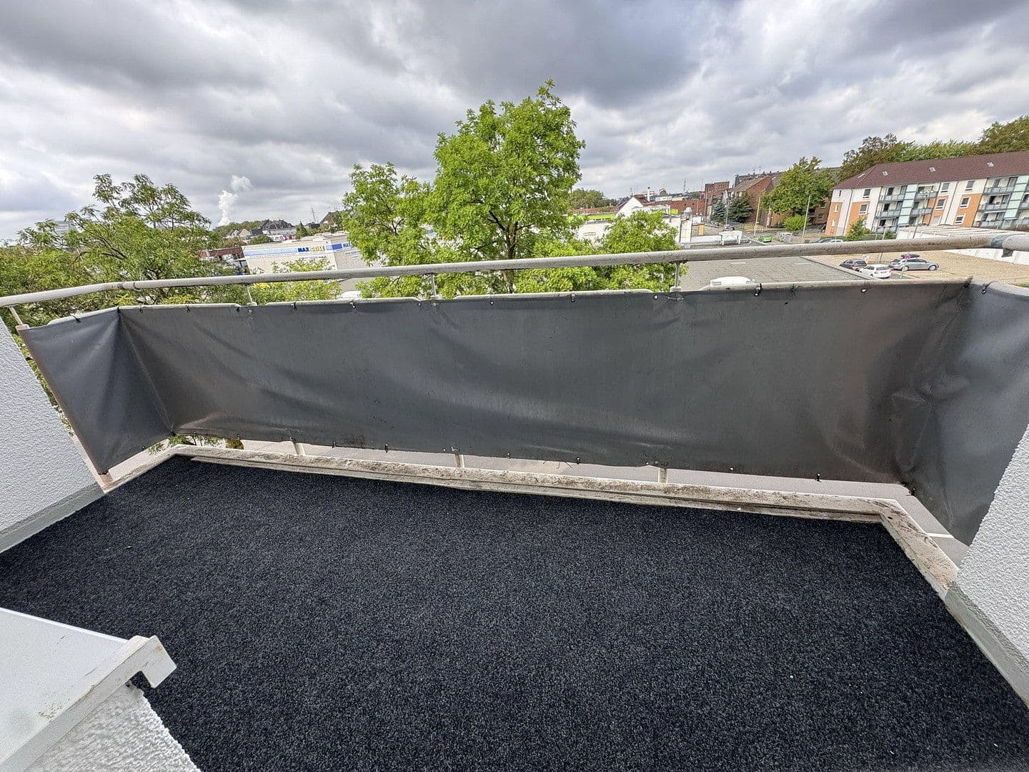 Prenájom bytu 2-izbový 64 m², Eschenstr. 129, Duisburg, Severné Porýnie - Westfálsko Prenájom bytu 2-izbový 64 m², Eschenstr. 129, Duisburg, Severné Porýnie - Westfálsko