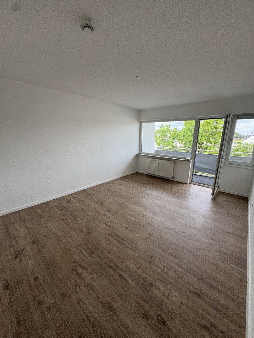 Prenájom bytu 2-izbový 64 m², Eschenstr. 129, Duisburg, Severné Porýnie - Westfálsko Prenájom bytu 2-izbový 64 m², Eschenstr. 129, Duisburg, Severné Porýnie - Westfálsko