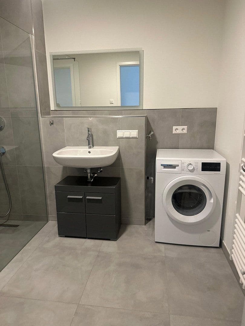 Prenájom bytu 2-izbový 65 m², Mannheim, Bádensko-Wurttembersko Prenájom bytu 2-izbový 65 m², Mannheim, Bádensko-Wurttembersko