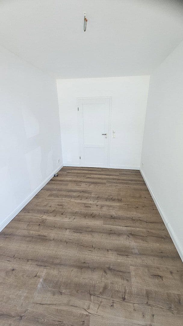 Prenájom bytu 4-izbový 120 m², Bremen, Brémy Prenájom bytu 4-izbový 120 m², Bremen, Brémy