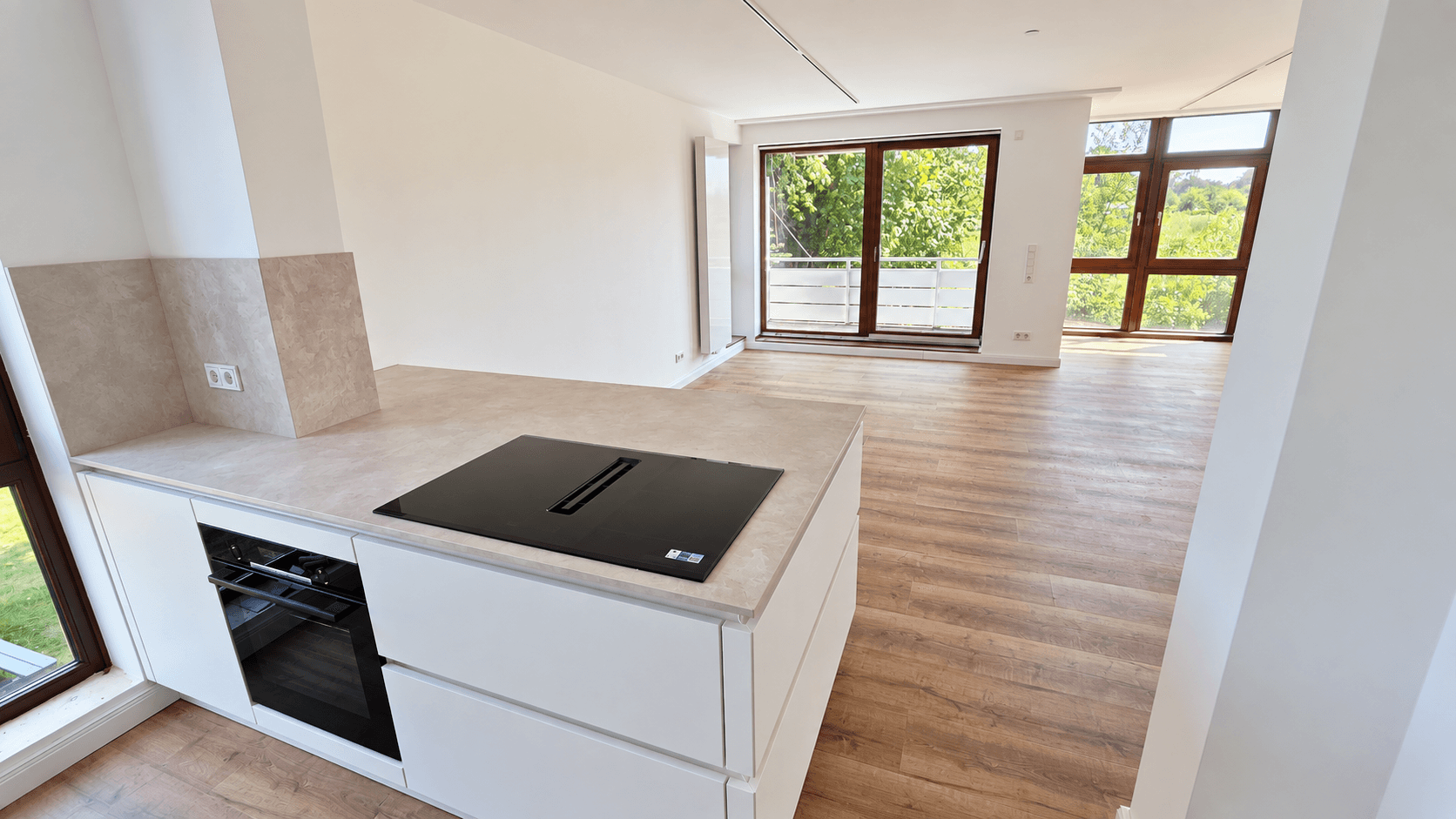 Prenájom bytu 4-izbový 120 m², Bremen, Brémy Prenájom bytu 4-izbový 120 m², Bremen, Brémy