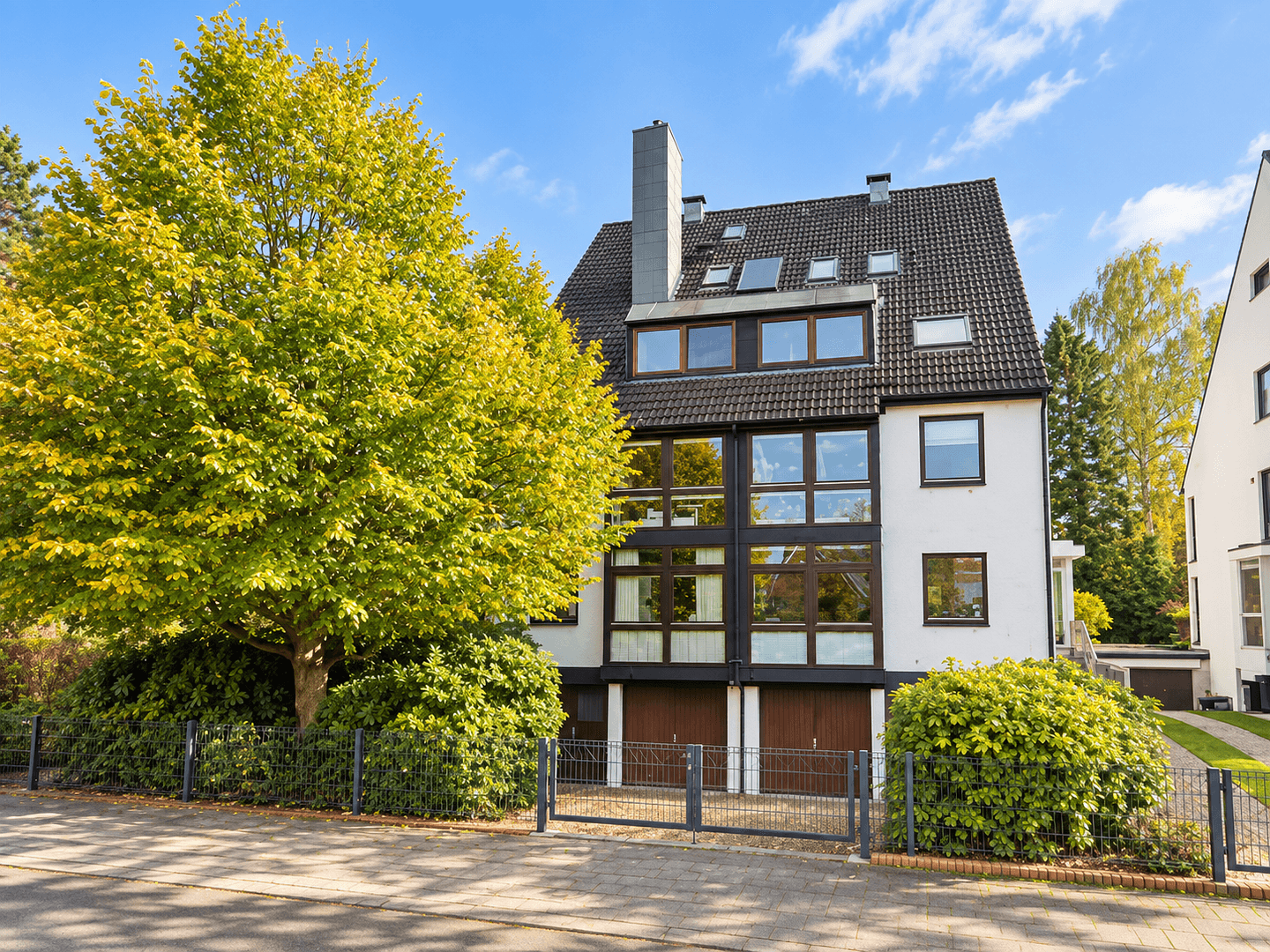 Prenájom bytu 4-izbový 120 m², Bremen, Brémy Prenájom bytu 4-izbový 120 m², Bremen, Brémy