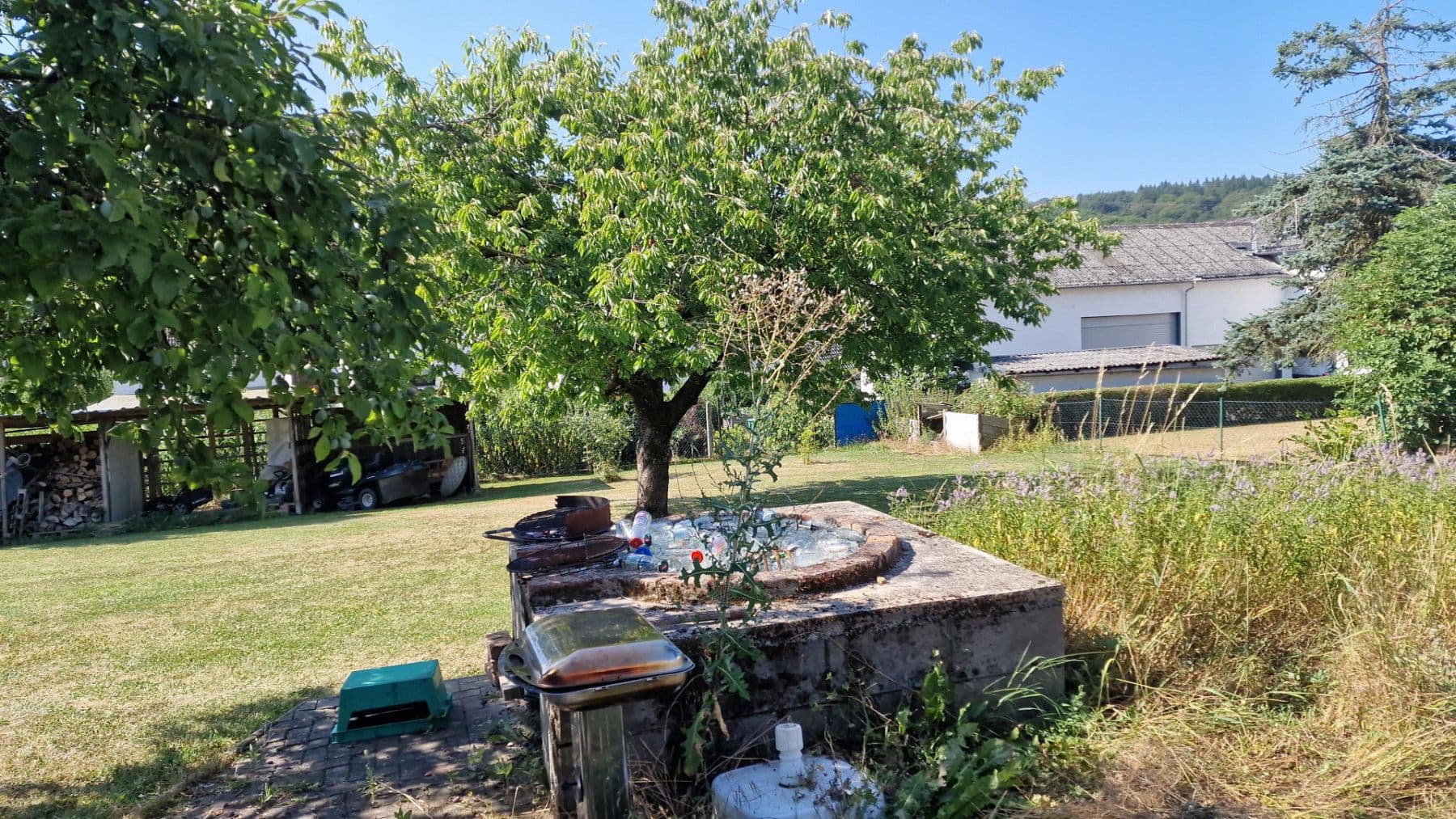 Predaj domu 316 m², pozemok 1.335 m², Aßlar, Hesensko Predaj domu 316 m², pozemok 1.335 m², Aßlar, Hesensko