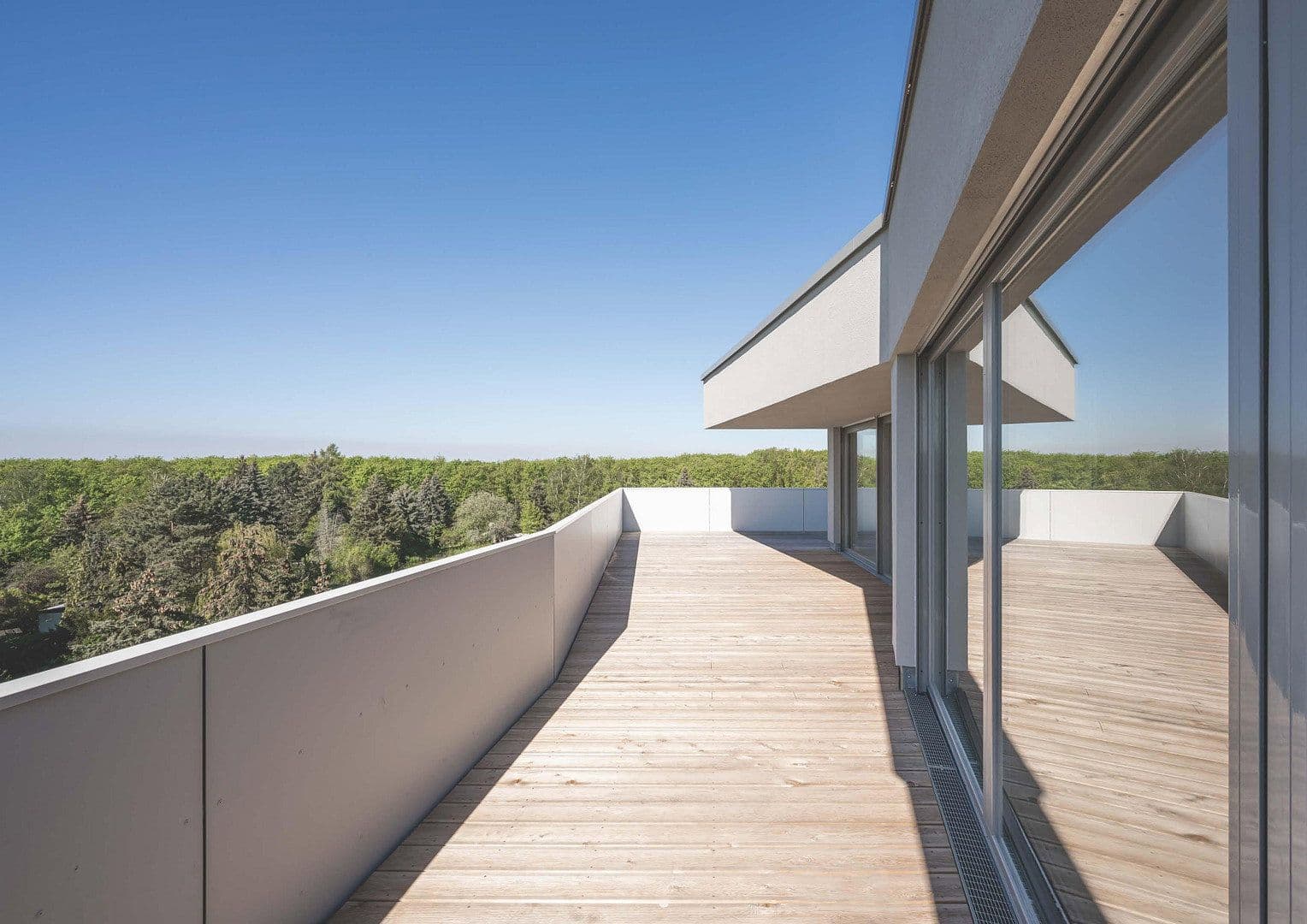 Prenájom bytu 5-izbový 146 m², Paul-Flechsig-Straße 11, Leipzig, Sasko Prenájom bytu 5-izbový 146 m², Paul-Flechsig-Straße 11, Leipzig, Sasko