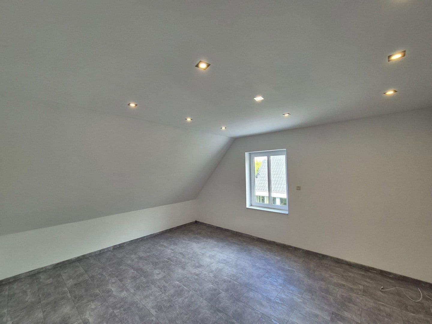 Predaj domu 128 m², pozemok 635 m², Lieder Str. 5, Jemgum, Dolné Sasko Predaj domu 128 m², pozemok 635 m², Lieder Str. 5, Jemgum, Dolné Sasko