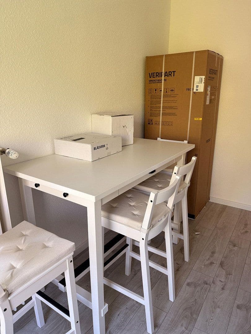 Prenájom bytu 1-izbový 37 m², Heinrichstr. 105, Düsseldorf, Severné Porýnie - Westfálsko Prenájom bytu 1-izbový 37 m², Heinrichstr. 105, Düsseldorf, Severné Porýnie - Westfálsko