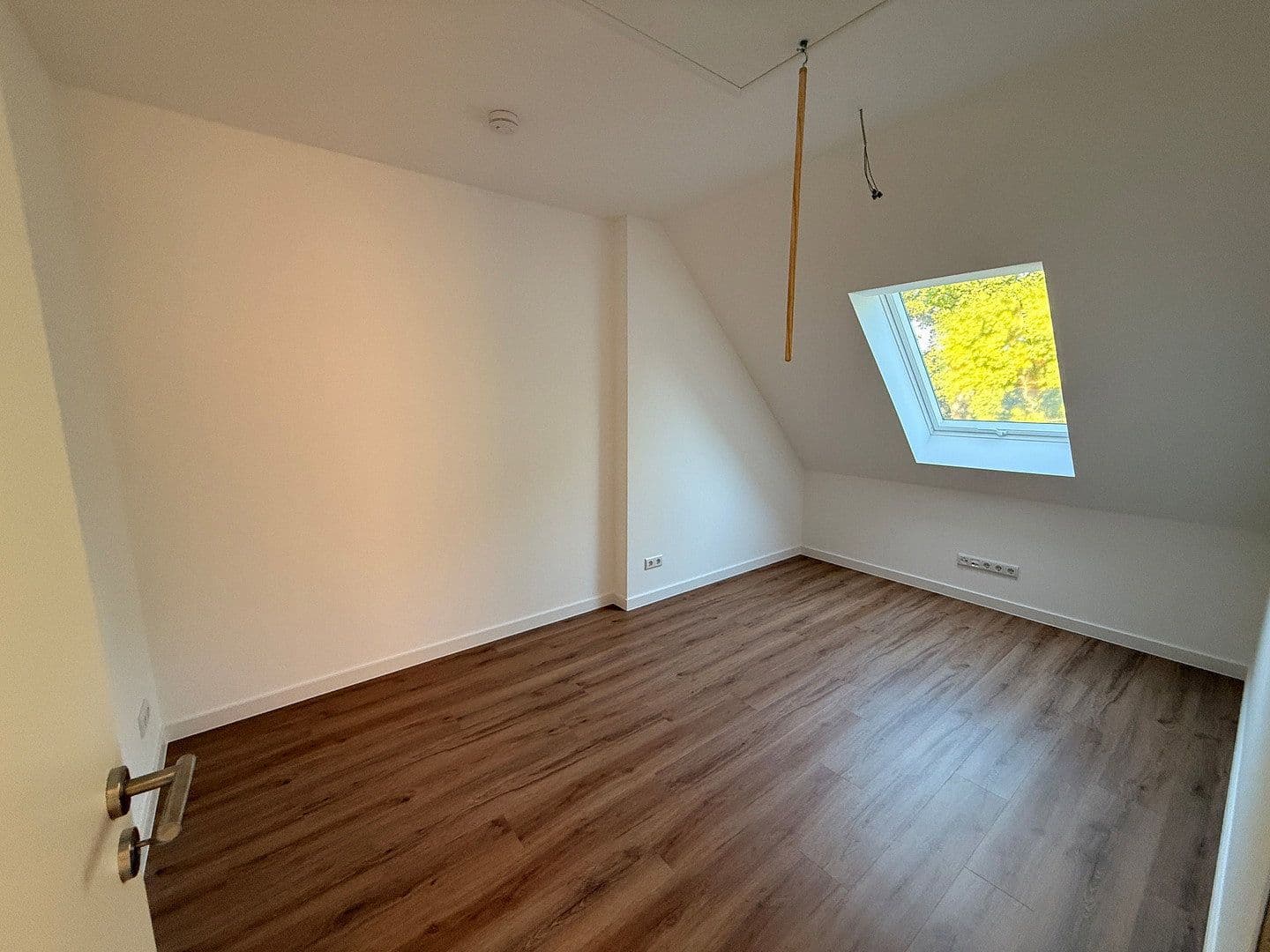 Prenájom bytu 3-izbový 75 m², Klingerplatz 4, Leipzig, Sasko Prenájom bytu 3-izbový 75 m², Klingerplatz 4, Leipzig, Sasko