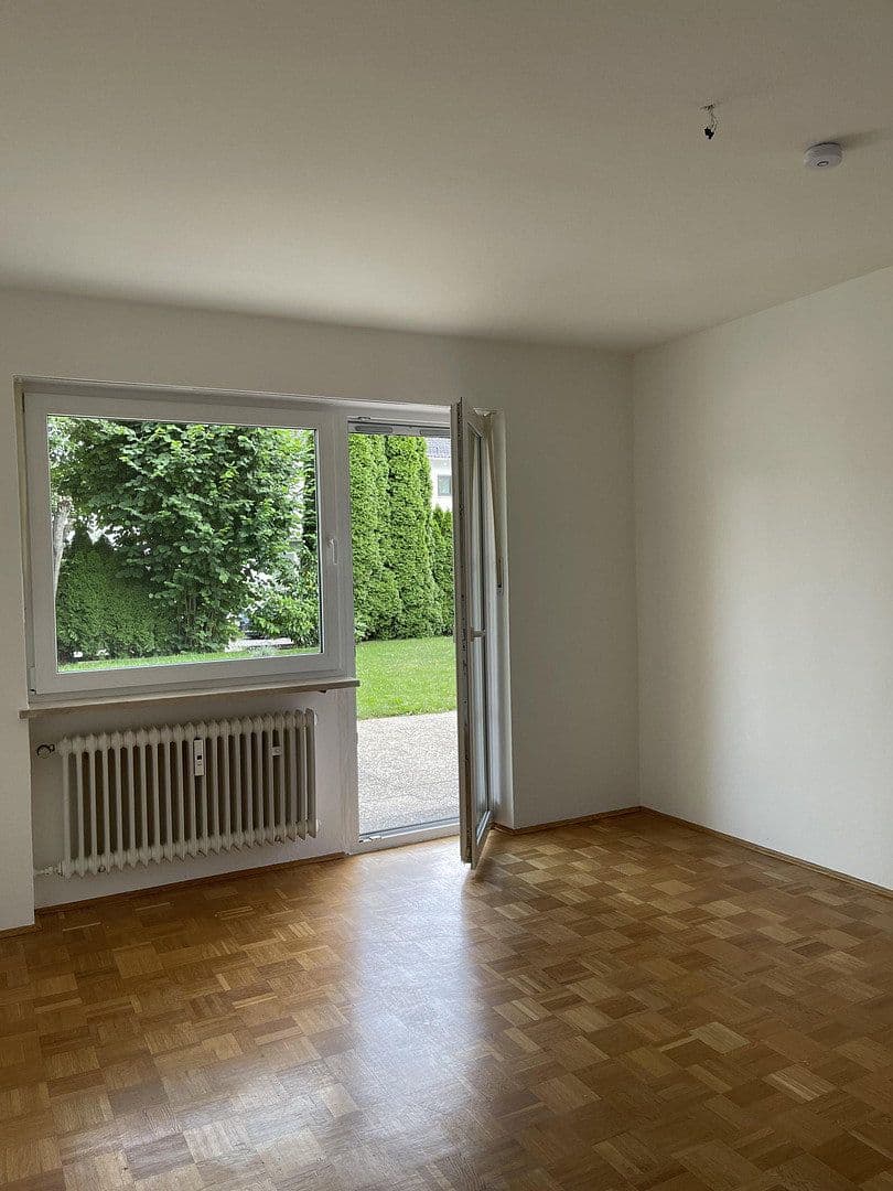 Prenájom bytu 3-izbový 70 m², Planegg, Bavorsko Prenájom bytu 3-izbový 70 m², Planegg, Bavorsko