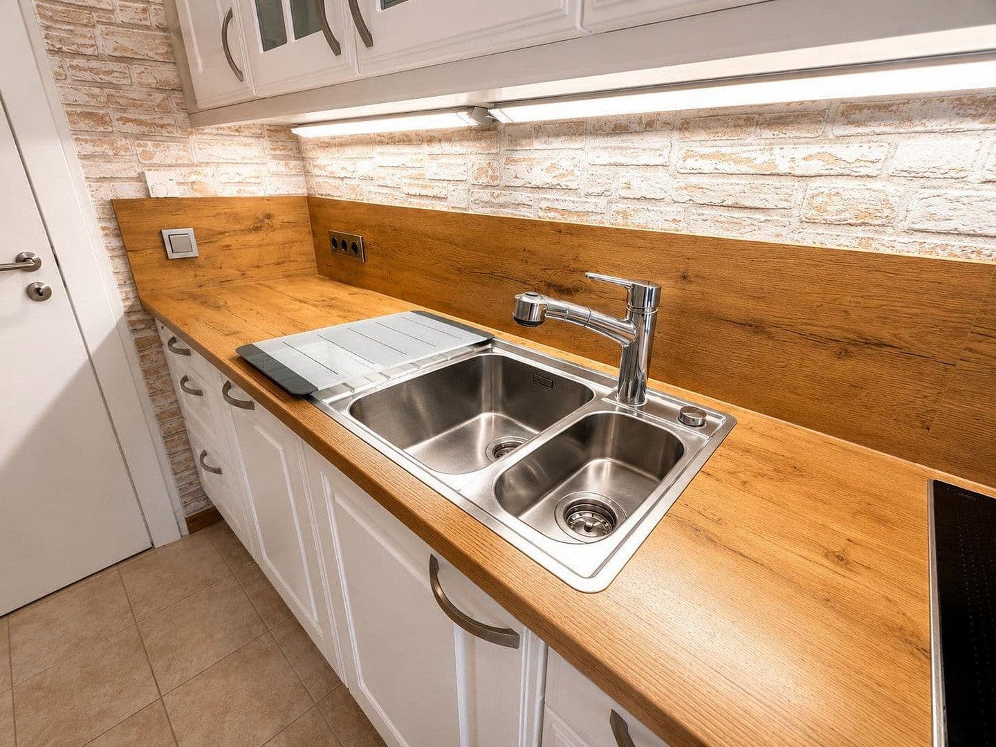 Predaj bytu 6-izbový 224 m², Berlin, Berlín Predaj bytu 6-izbový 224 m², Berlin, Berlín