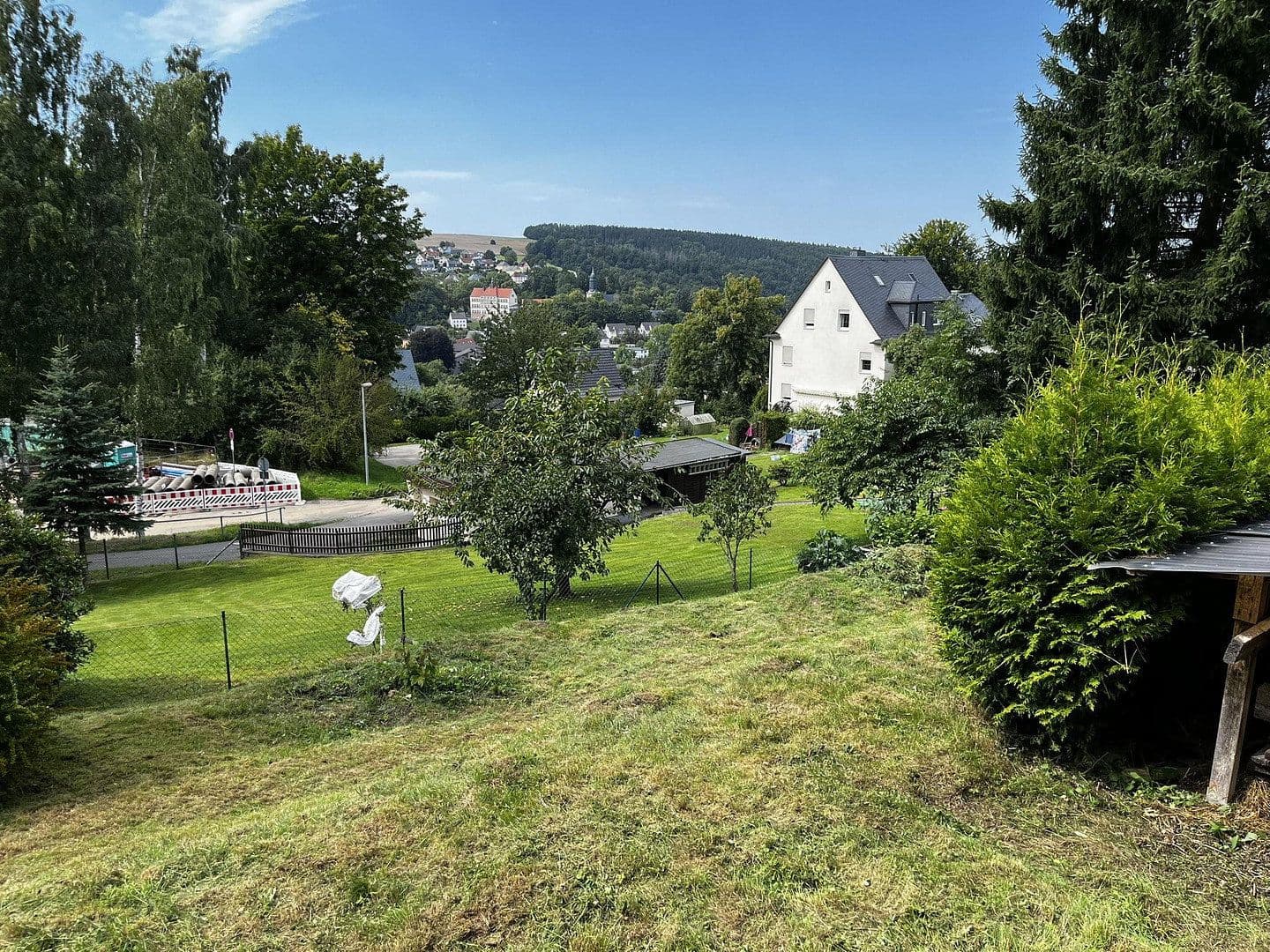 Predaj domu 142 m², pozemok 1.880 m², Chemnitz Einsiedel, Sasko Predaj domu 142 m², pozemok 1.880 m², Chemnitz Einsiedel, Sasko