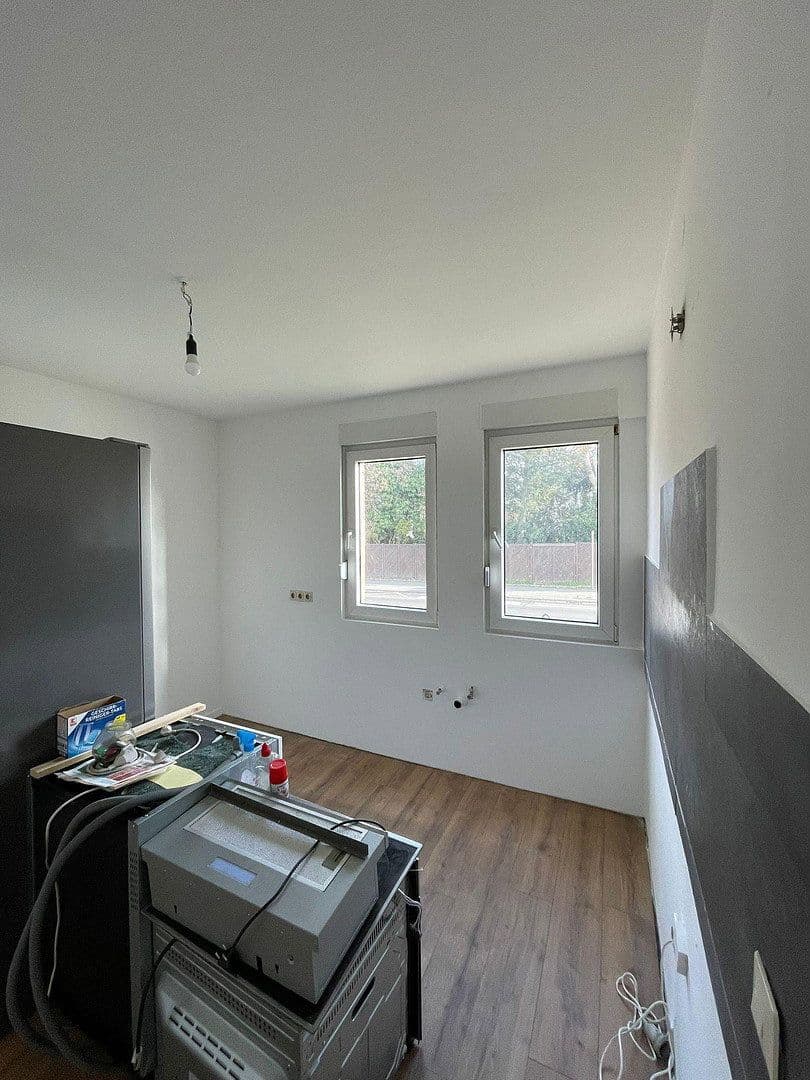 Prenájom bytu 4-izbový 108 m², Friedrichshafen, Bádensko-Wurttembersko Prenájom bytu 4-izbový 108 m², Friedrichshafen, Bádensko-Wurttembersko