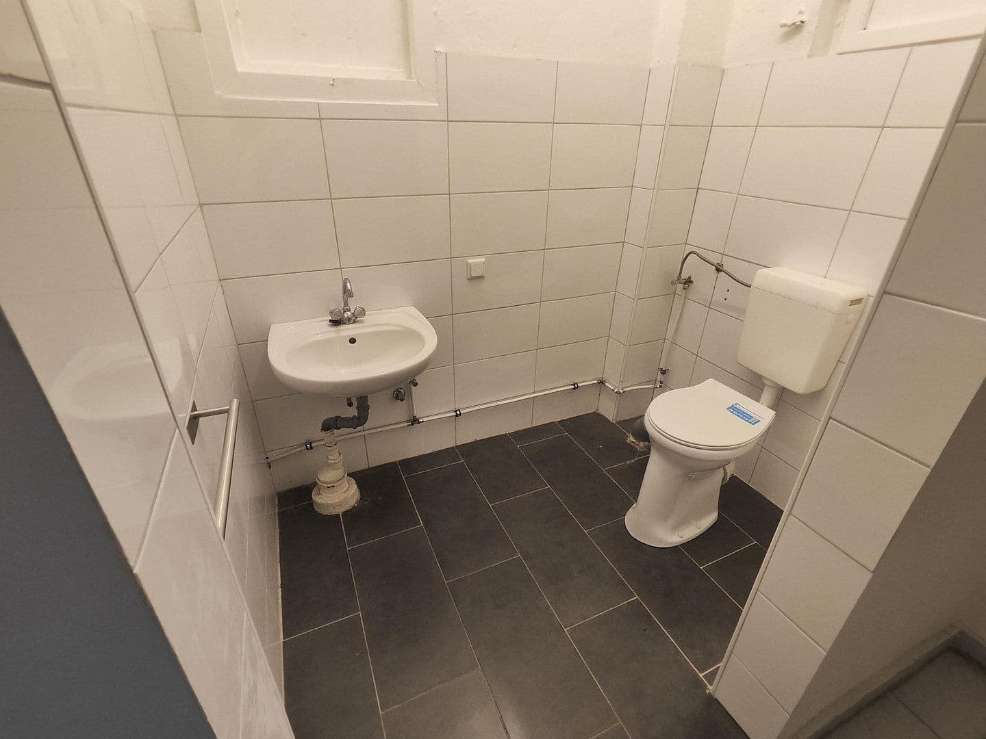 Prenájom nebytového priestoru 82 m², Bismarckstr. 296, Gelsenkirchen, Severné Porýnie - Westfálsko Prenájom nebytového priestoru 82 m², Bismarckstr. 296, Gelsenkirchen, Severné Porýnie - Westfálsko