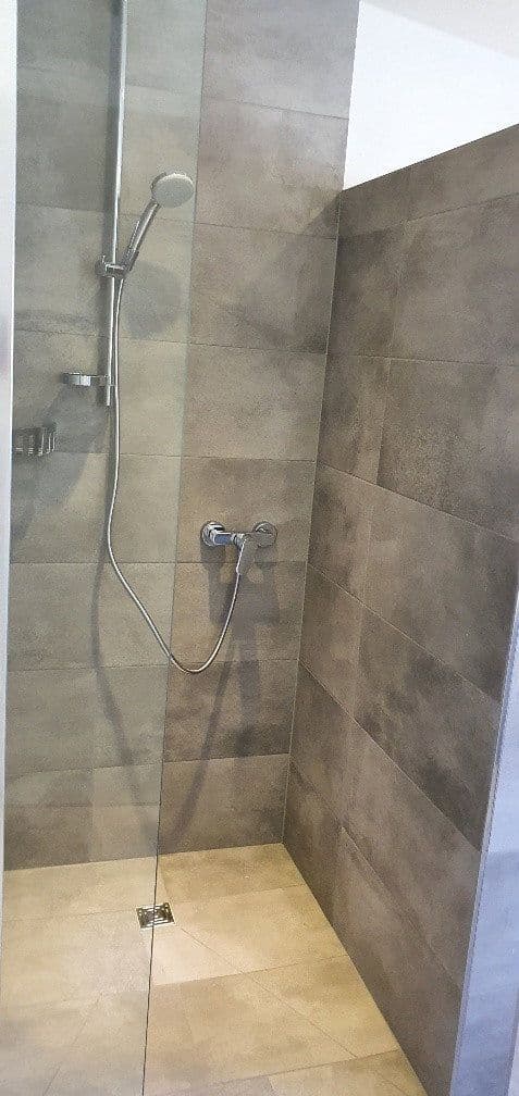 Prenájom bytu 3-izbový 71 m², Zimmermannstrasse 12, Laufenburg (Baden), Bádensko-Wurttembersko Prenájom bytu 3-izbový 71 m², Zimmermannstrasse 12, Laufenburg (Baden), Bádensko-Wurttembersko