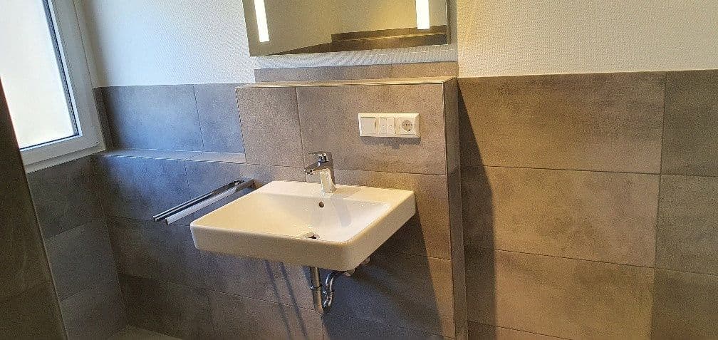 Prenájom bytu 3-izbový 71 m², Zimmermannstrasse 12, Laufenburg (Baden), Bádensko-Wurttembersko Prenájom bytu 3-izbový 71 m², Zimmermannstrasse 12, Laufenburg (Baden), Bádensko-Wurttembersko