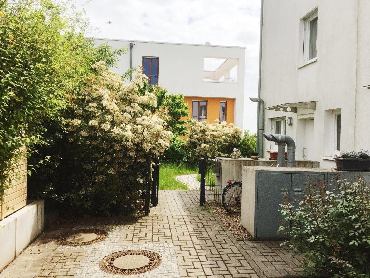 Prenájom domu 154 m², pozemok 350 m², Zum Margarethenzehnten 24, Frankfurt am Main, Hesensko Prenájom domu 154 m², pozemok 350 m², Zum Margarethenzehnten 24, Frankfurt am Main, Hesensko